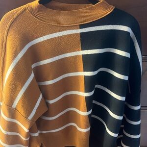 Striped cropped Sweater in Mustard and Black